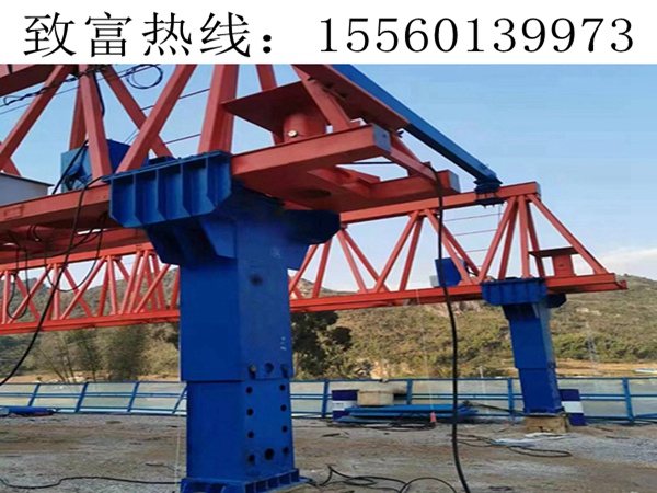 40-220T自平衡架桥机