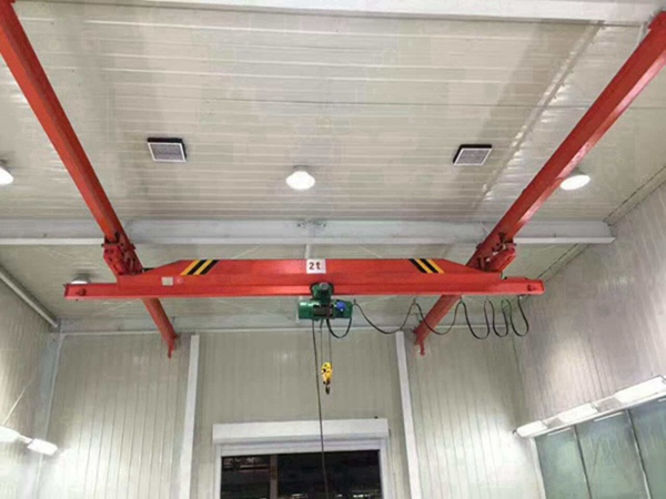 贵州黔东桥式起重机厂家 模块化搭积木：绝缘桥式起重机的高效适配与安全之道