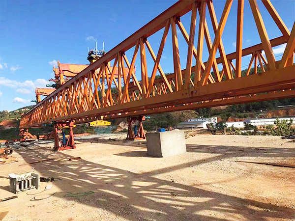 陕西安康架桥机厂家 张拉同步劲 压浆固初心——节段拼架桥机的“筋骨塑形”与“防护锁闭”之道