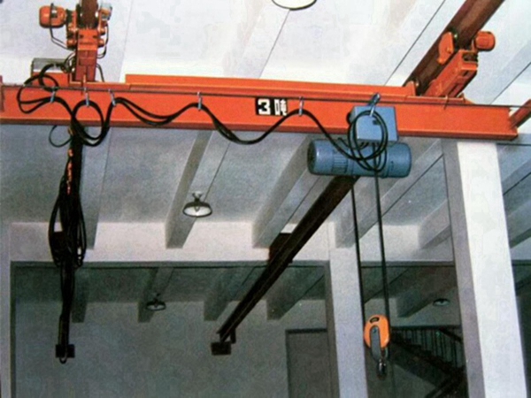 湖南邵阳桥式起重机厂家 断电上锁 联锁护航——双梁桥式起重机登机断电保护与电气联锁的安全守护逻辑