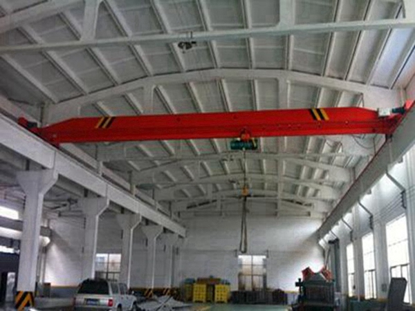 贵州黔南桥式起重机厂家 绝缘电阻的“安全红线”：绝缘桥式起重机电阻标准解析