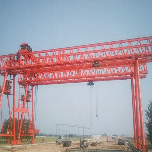 湖北孝感龙门吊厂家 化零筑重器：造船龙门吊分段制造的拼接艺术