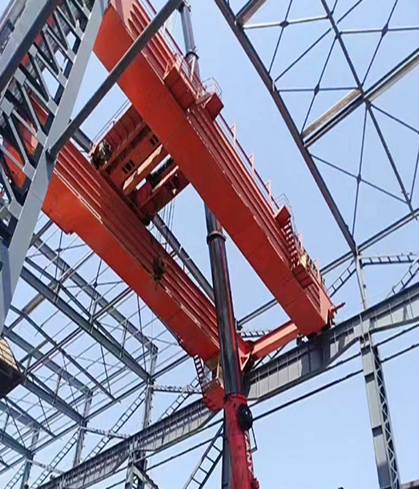 广东湛江桥式起重机厂家 QA两用桥式起重机：磁吸吊装双栖好手