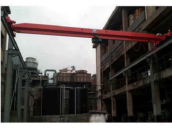 广东佛山桥式起重机厂家 QC电磁桥式起重机：磁吸吊运的高效利器